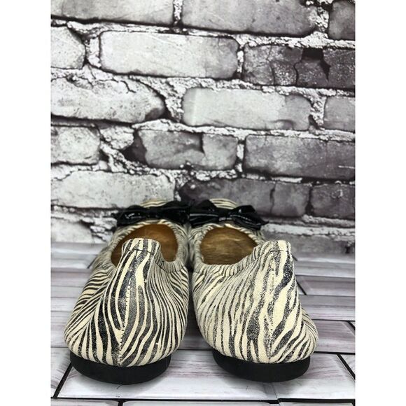 Kate Spade Zebra Print Ivory Black Stripe Patent Bow Ballet Flats Women Sz 8M US - Picture 7 of 16
